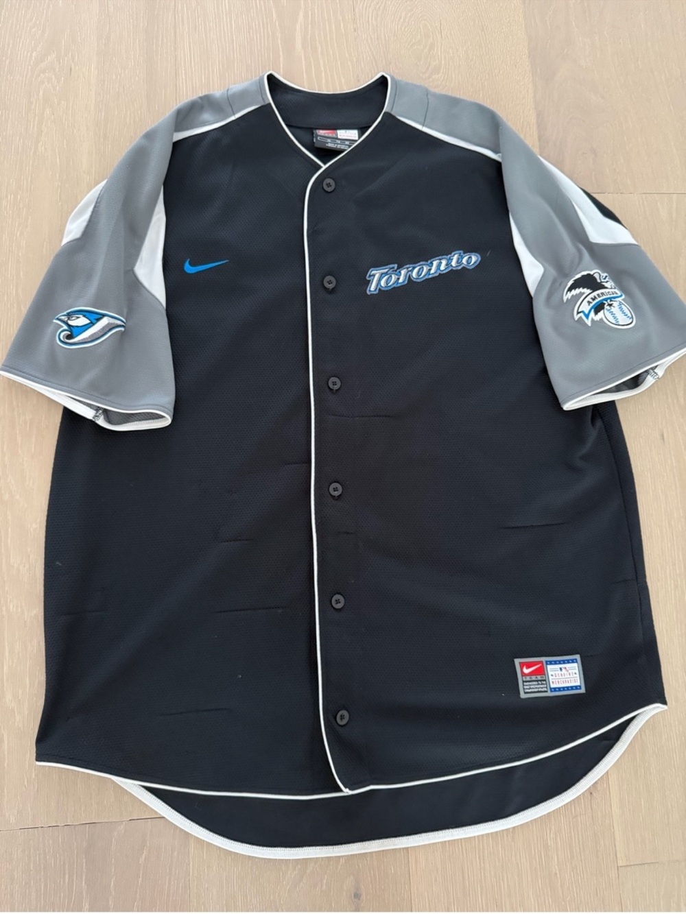 Nike Toronto Blue Jays early 2000s Vernon Wells jersey